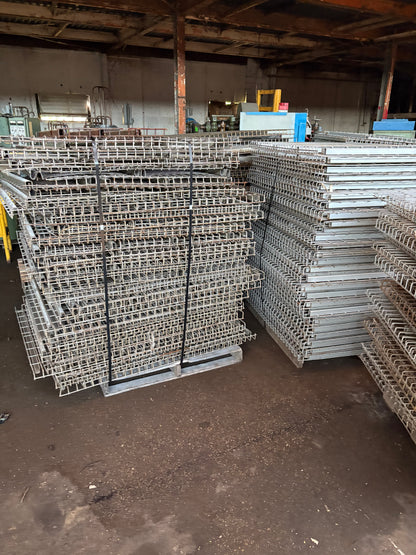 Wire decking