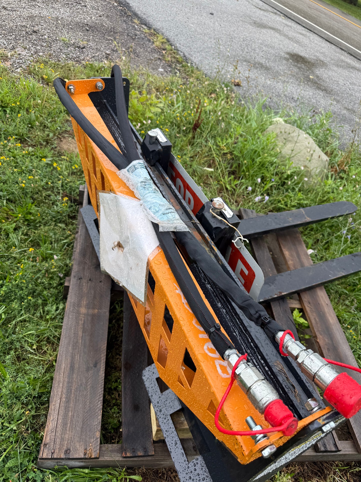 Hydraulic Side Shift Pallet Forks for Skid Steer / Tractor