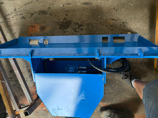 Skid steer log splitter