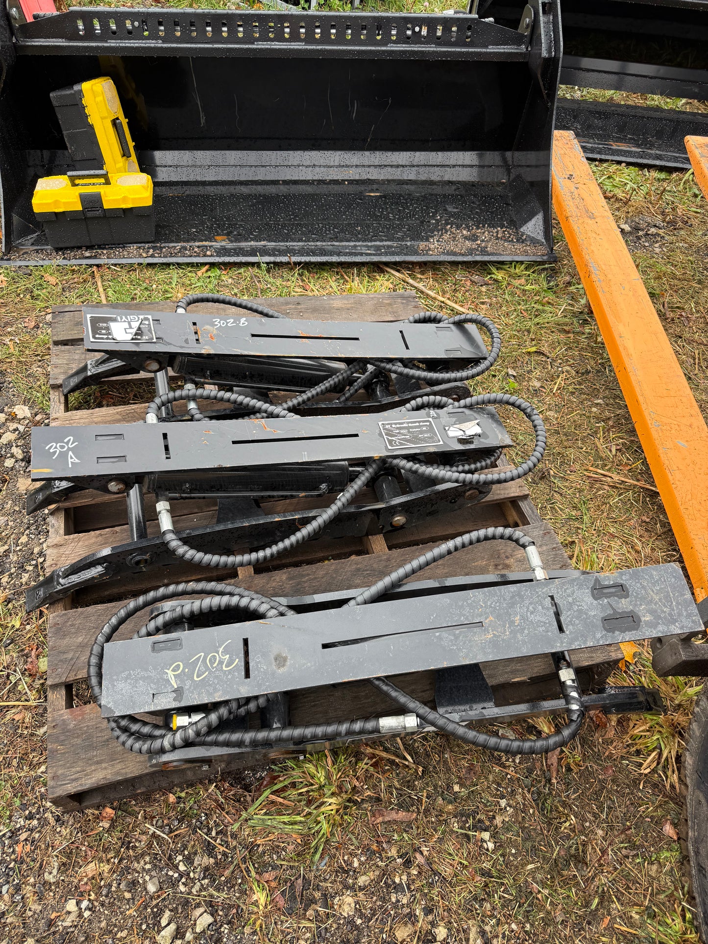 3 and 7 ton thumbs