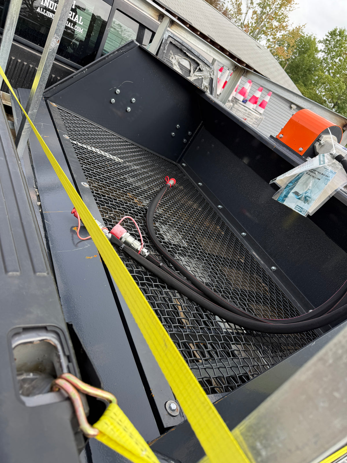 72” New Hydraulic Screening Bucket
