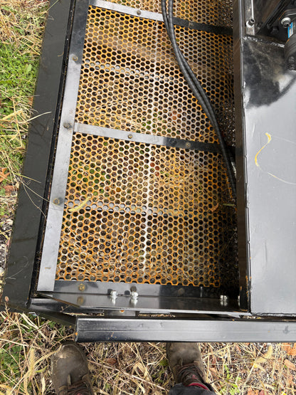 Hydraulic sifter bucket