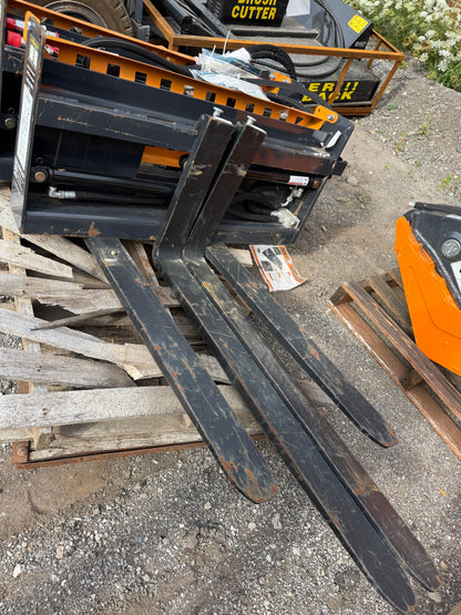 Hydraulic Side Shift Pallet Forks for Skid Steer / Tractor