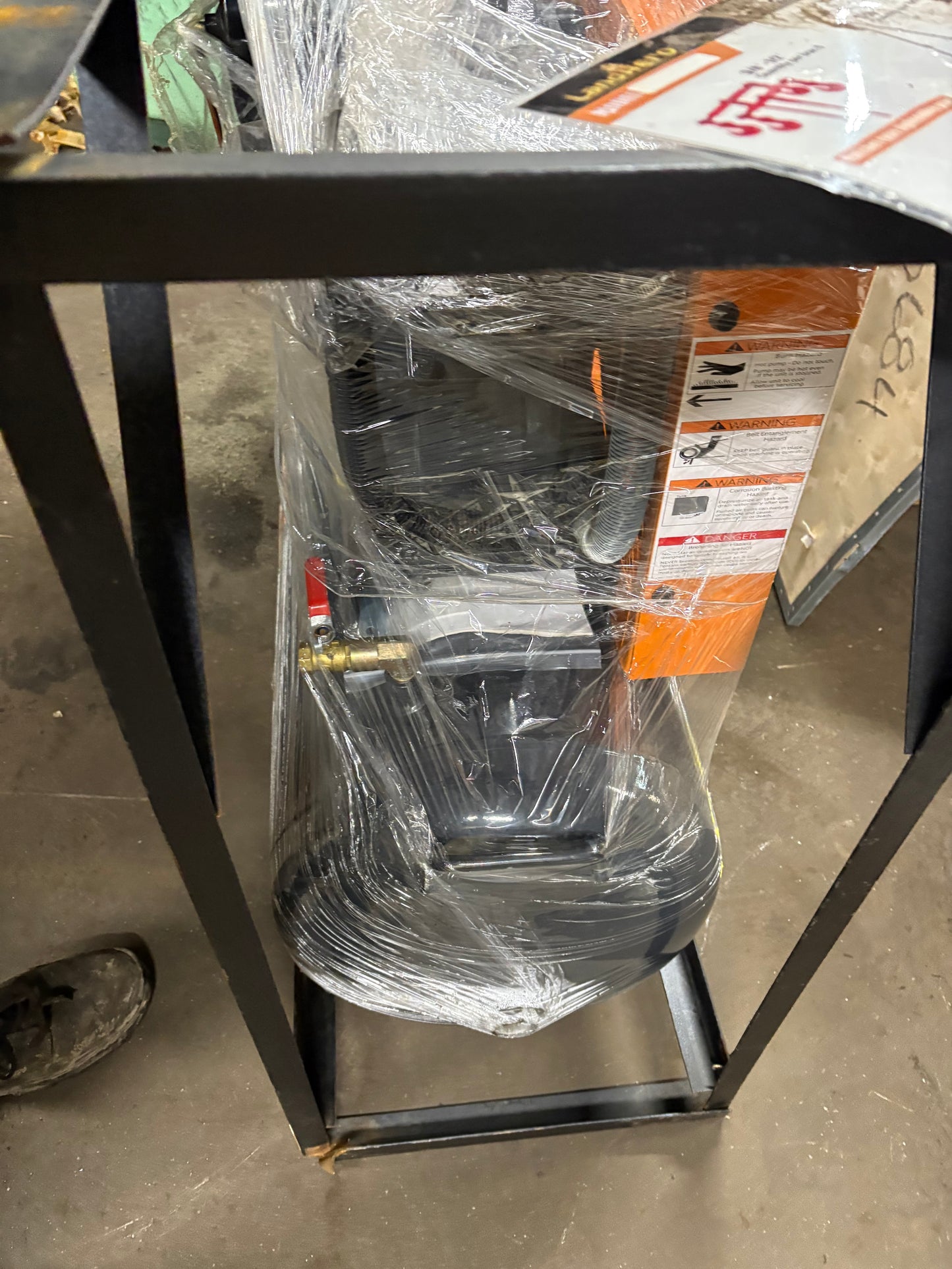 Gas powered air compressor