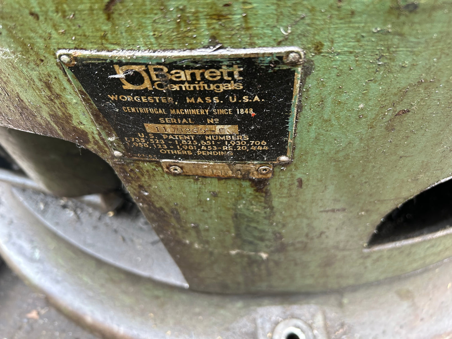 Chip spinning centrifuge