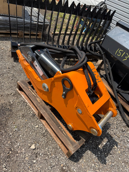Heavy Duty Hydraulic Clamp / Thumb Attachment